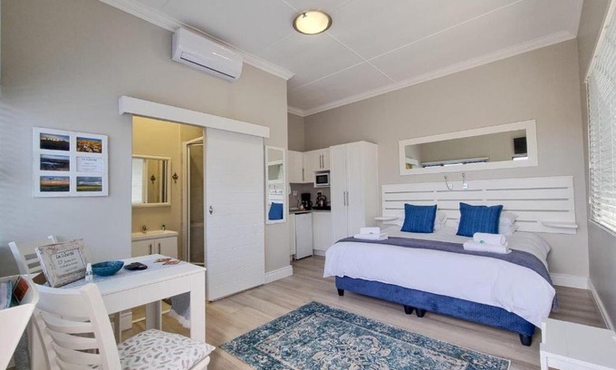 Bergrivier House | La Liberté-freedom to be