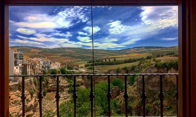 Alhama de Granada House | La Maroma Rooms & Views