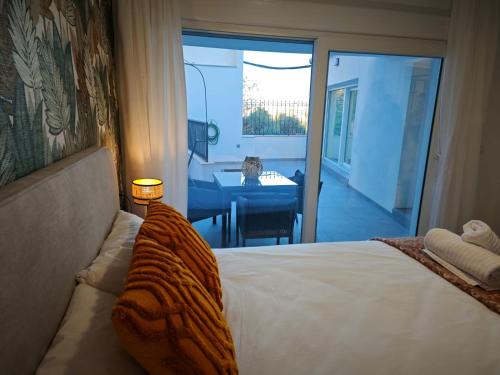 Santa Clara House | La Plácida