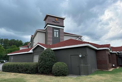 Homewood Hotel | La Quinta by Wyndham Birmingham Homewood