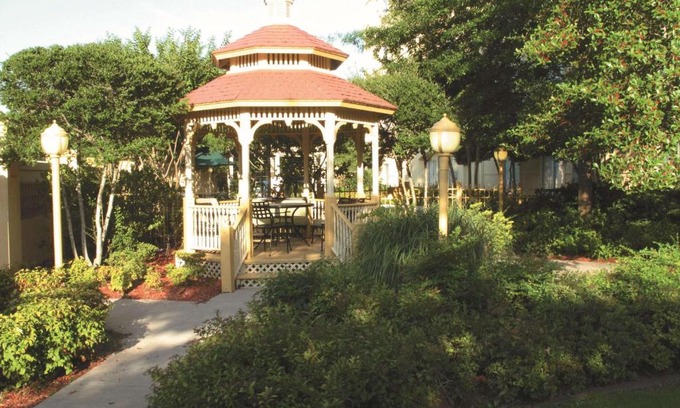 White Station Hotel | La Quinta by Wyndham Memphis Primacy Parkway