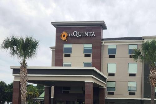Warner Robins Hotel | La Quinta by Wyndham Warner Robins - Robins AFB