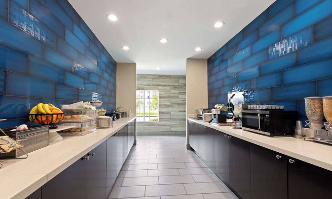 Cullman Hotel | La Quinta Inn & Suites by Wyndham Cullman