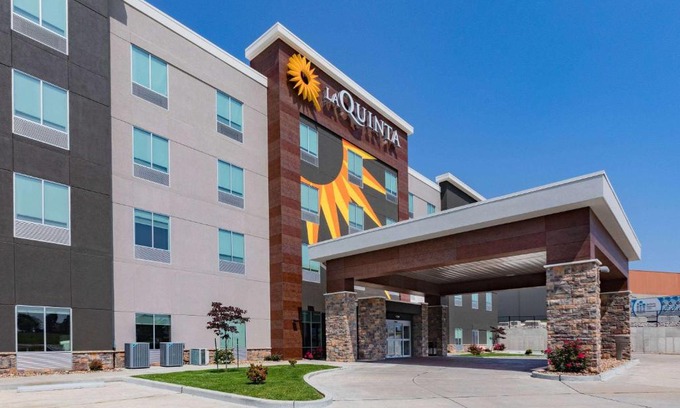 Jackson Hotel | La Quinta Inn & Suites by Wyndham Jackson-Cape Girardeau