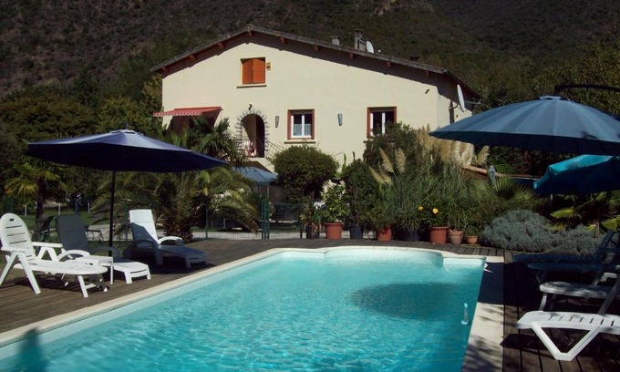 Belvianes-et-Cavirac Bed & Breakfast | La Riviere Lune