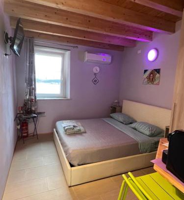 Fezzano House | La Stanzetta Viola