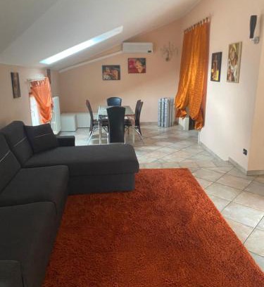 Bosisio Parini Apartment | La Valloggia