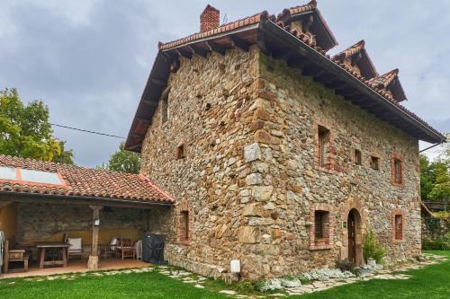 Robledo de la Guzpena House | La Venta Del Alma
