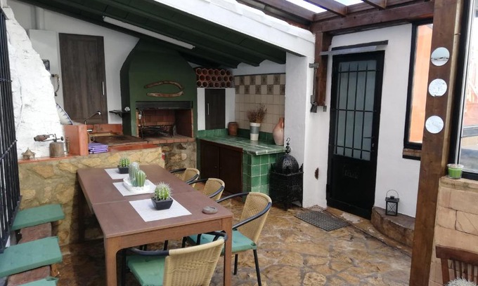 Fuentes de Rubielos Ski Chalet | La Vieja Escuela