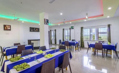 Golaghat Hotel | La Vue Resort