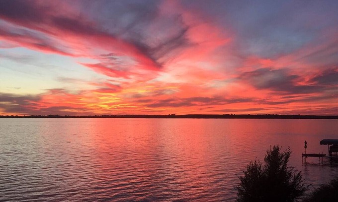 Estelline Cabin | Lake Escape|HotTub+Kayak+Paddleboards|Sleeps12