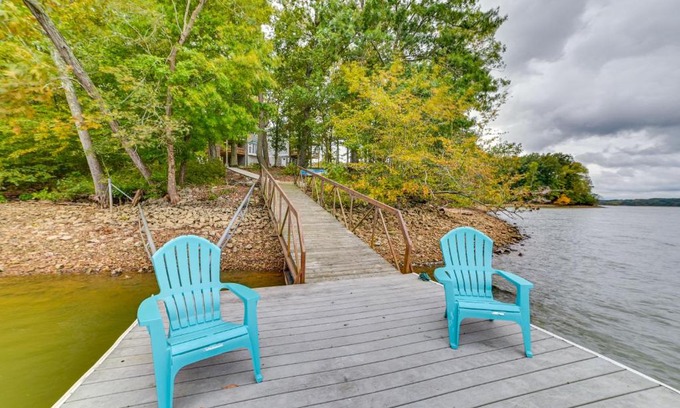 Cadiz House | Lake Escape in Cadiz with Dock Families Welcome!