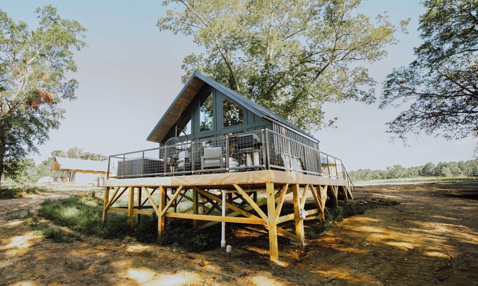 Cedar Bluff Resort | Lake Front Modern Cabin: Hot Tub, TV, & Lake Views