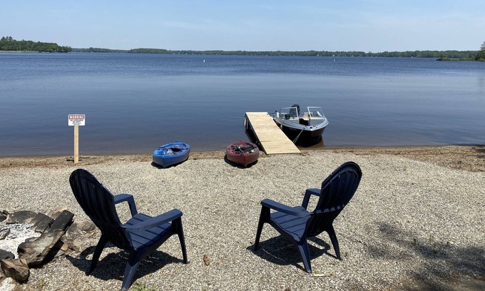 Glenburn House | LAKE FRONT