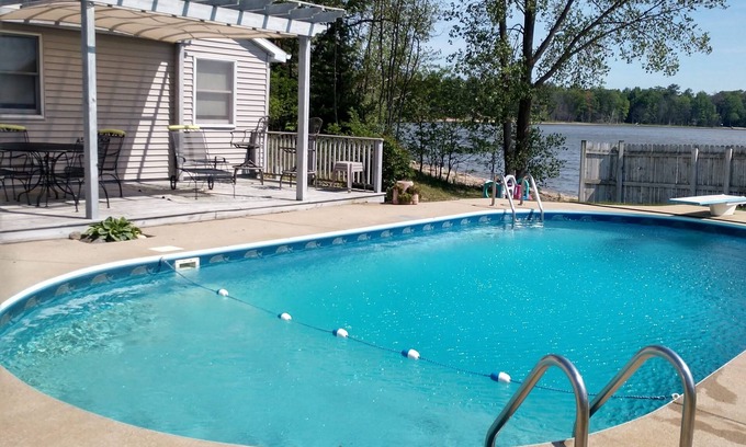 Lakewood Club House | Lake House @ Fox Lake MI Adventure Area FALL get away or monthly stays