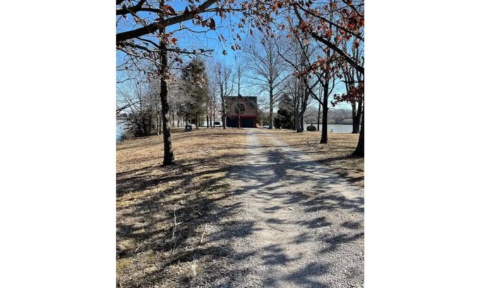 Scheller Cabin | Lake & Oaks Hideaway- Hidden Cabin on Private Lake