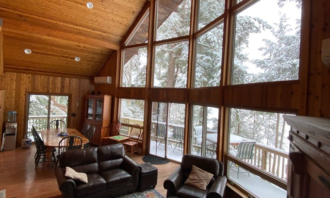 Sunapee House | Lake/Ski Rental - A Home For All Seasons Sunapee Waterfront Cedar Home