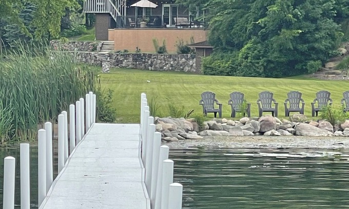 Leesburg Cabin | Lake Tippecanoe, Little Tippy retreat—sleeps 12, dog friendly, private lakefront