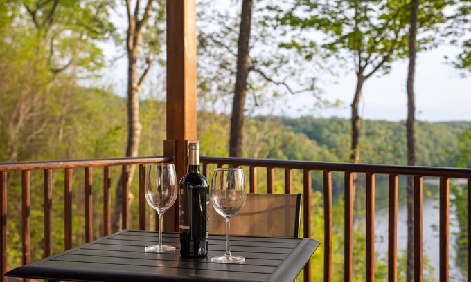 White County Cabin | Lake View Nature Cabin at Bear Bluff Retreat