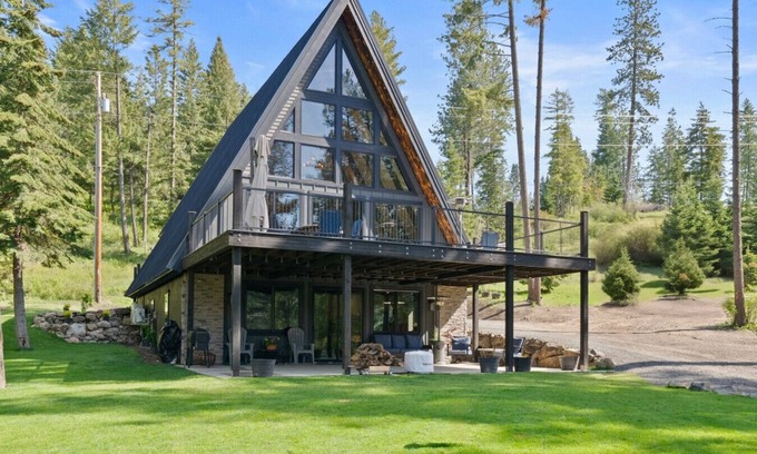 Coeur d'Alene House | Lake Views At Rockford Bay - The CDA-frame