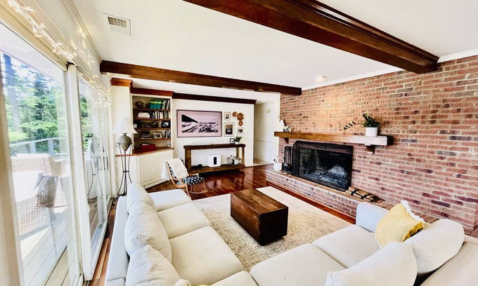 Whispering Pines House | LAKEFRONT Escape for the 2024 Pinehurst US Open