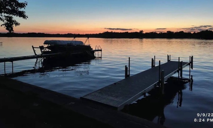 Lake Odessa Cottage | Lakefront Home on all-sports lake Newly Remodeled Sleeps 8