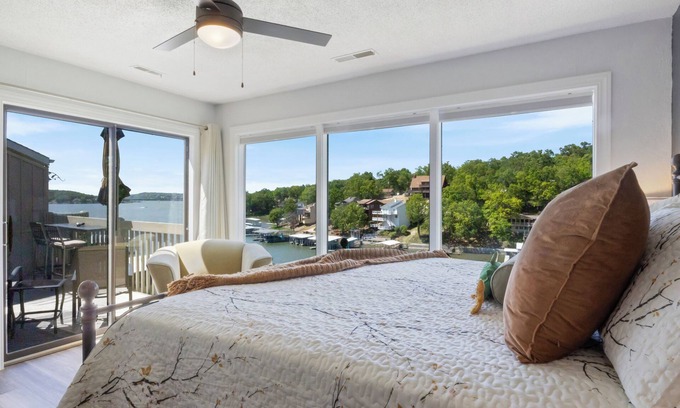 Osage Beach Condo | Lakefront Stargazer - Fireplace - Desk - King & Queen Beds - Stunning Views