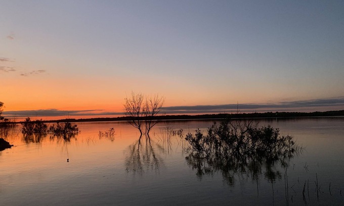 Vassar House | Lakehouse on Pomona lake