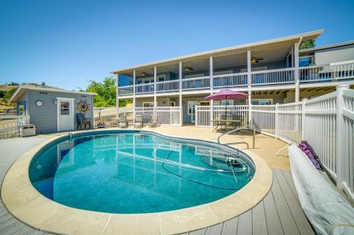 North Lakeport House | Lakeport Home with Stunning Lake and Mountain Views