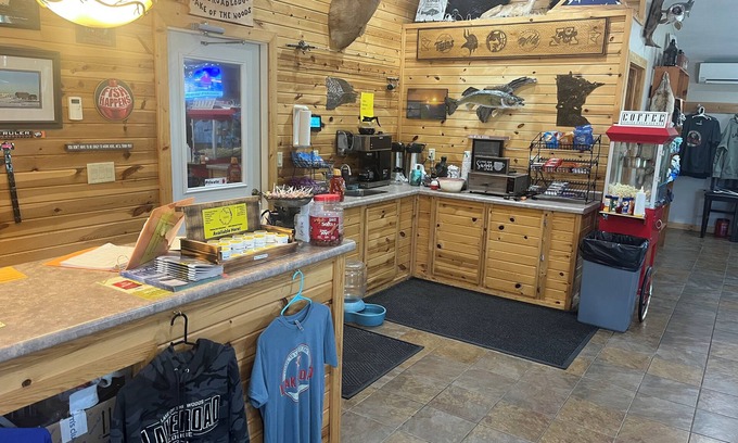 Baudette Hotel | Lakeroad Lodge Motel & Charters