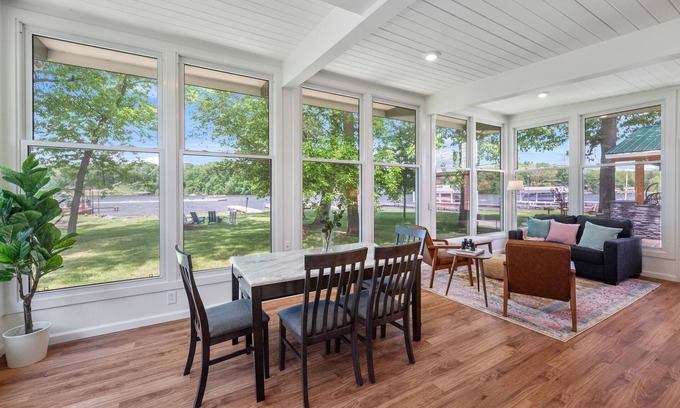 Monticello House | Lakeside Bliss: Spectacular Lake Views and Access!