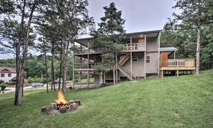 Blue Eye House | Lakeside Blue Eye Escape with Game Room and Hot Tub!