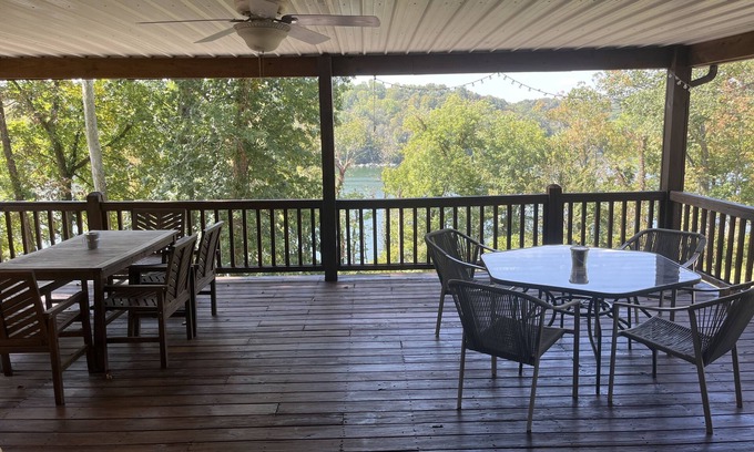 Lindseyville House | Lakeside Dreams - House Located On Beautiful Nolin Lake In Mammoth Cave, KY