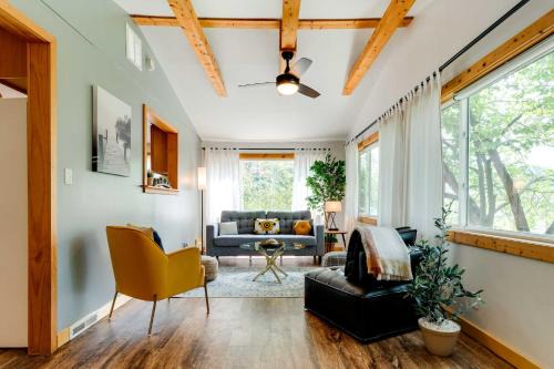 Laotto House | Lakeside Indiana Vacation Rental Near Fort Wayne!