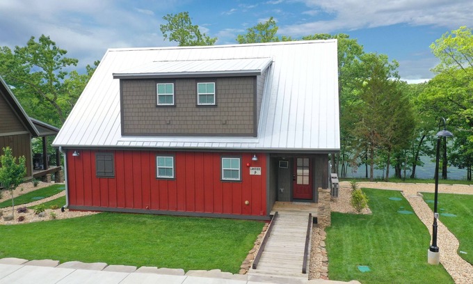 Kimberling City Cabin | Lakeside, Table Rock Lake views, Family Getaway