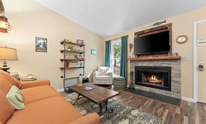 Kimberling City Cabin | Laketime Hideaway Ozark Mtn Resort