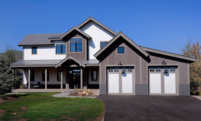 Crested Butte House | Lakeview Luxury, Brand new 4BD/3.5BA, hot tub, firepit, views!