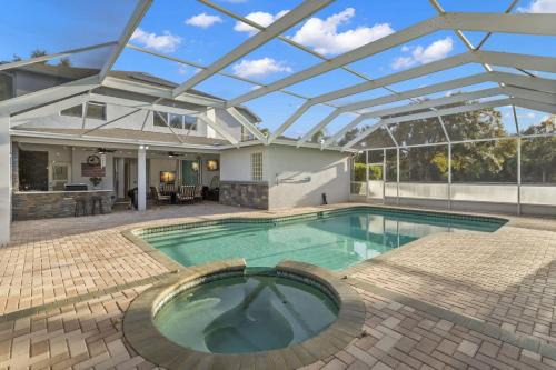 Port Richey House | Lakeview Retreat: Perfect for Events or just relax