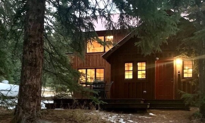 Cooke City-Silver Gate Cabin | Lamar Valley Cabins are spacious modern-rustic cabins one mile from Yellowstone