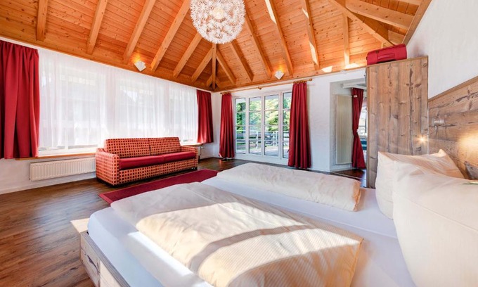 Haeusern Hotel | Landgasthof zum Dorfkrug