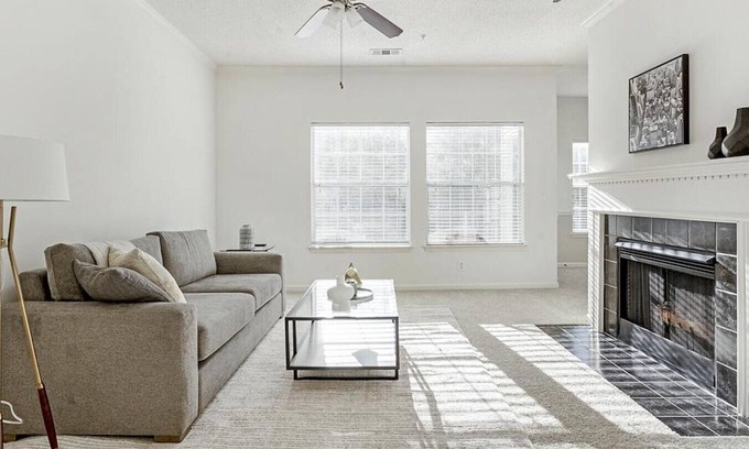 Jamestown Apartment | Landing at Crowne at James Landing Apartments - 1 Bedroom in Downtown High Point