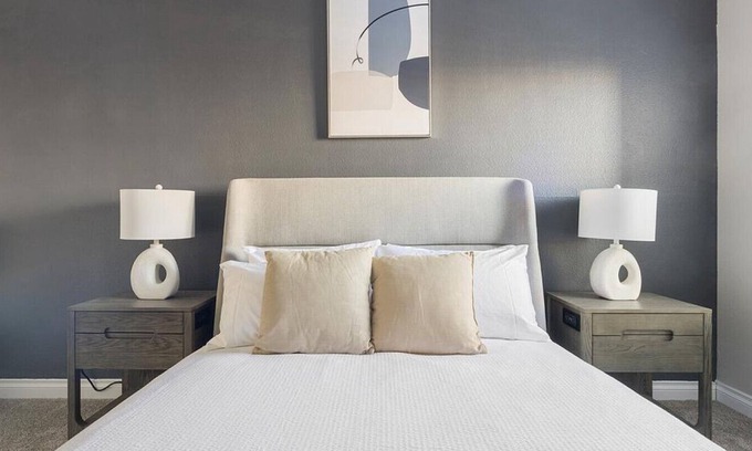 Rancho Oakey Apartment | Landing at Helix Apartments - 1 Bedroom in Rancho Oakey