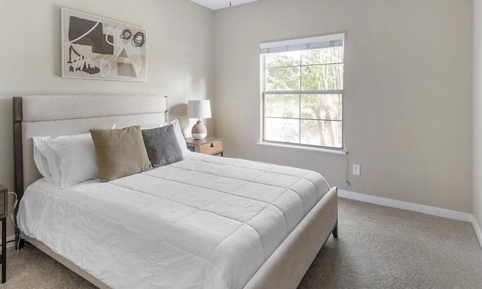 Germantown Apartment | Landing at The Bridges At Germantown - 2 Bedrooms in Downtown Germantown