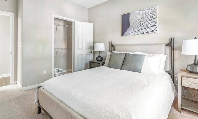 Germantown Apartment | Landing at The Bridges At Germantown - 2 Bedrooms in Downtown Germantown