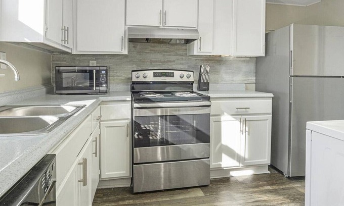 Morrow Apartment | Landing at The Park at London - 2 Bedrooms in Morrow