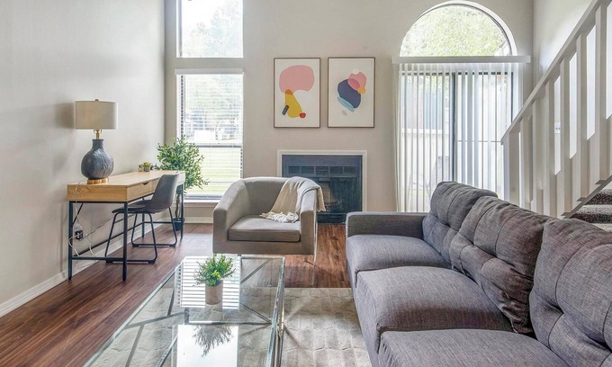 Cordova Apartment | Landing | Stunning 2BD, Game Room, Gym