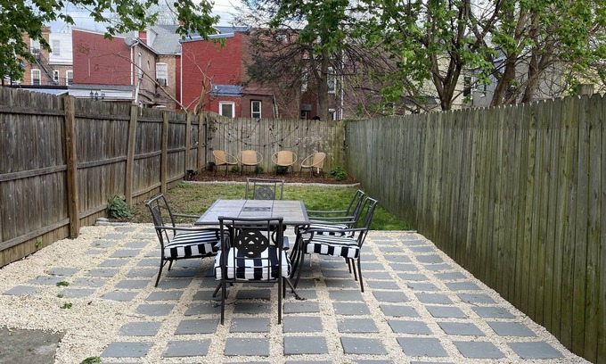 Lancaster House | Landside on N Prince