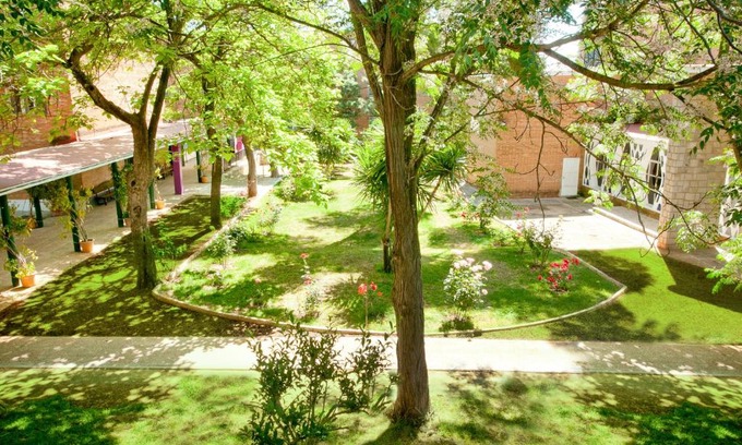 Pilas House | Lantana Garden