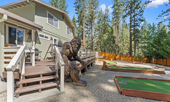 Graeagle House | Large 3BR/2BA Family Home. Mini Golf Course. Amazing Gaming Room.