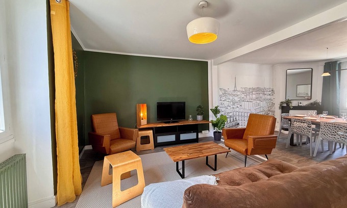 Ferrieres-en-Brie Apartment | Large 9-bed apartment - Close to Disneyland Paris, Val d'Europe and Paris